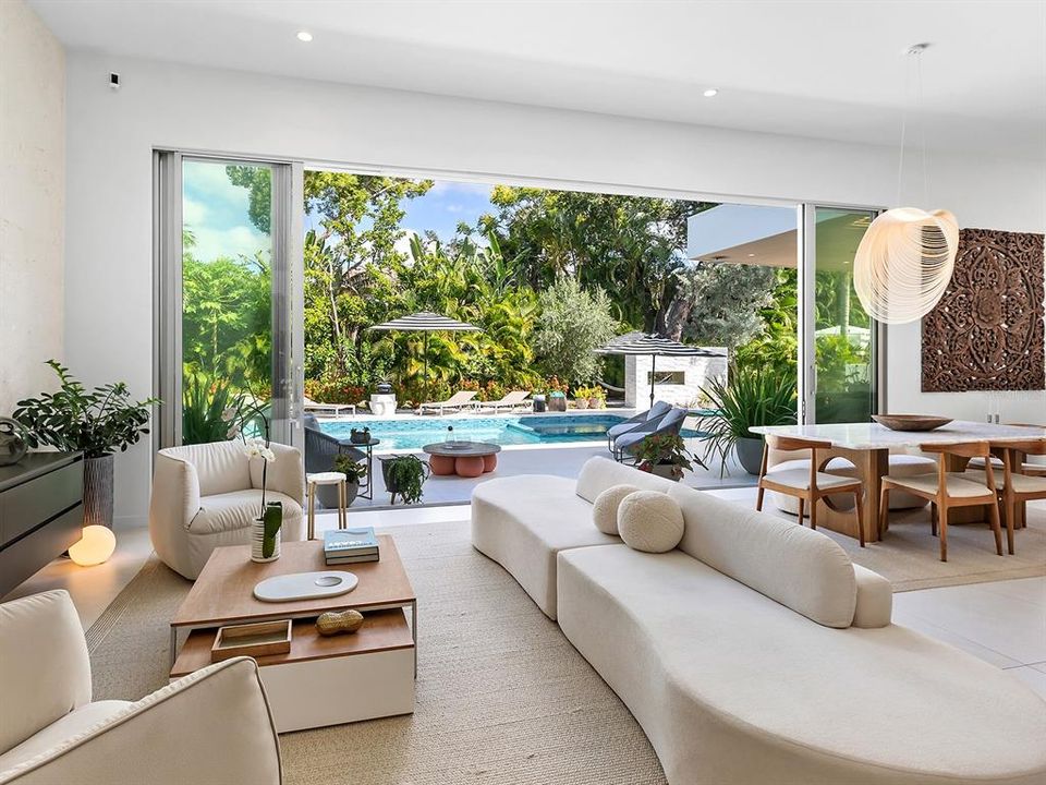 Active With Contract: $3,490,000 (4 beds, 3 baths, 3155 Square Feet)