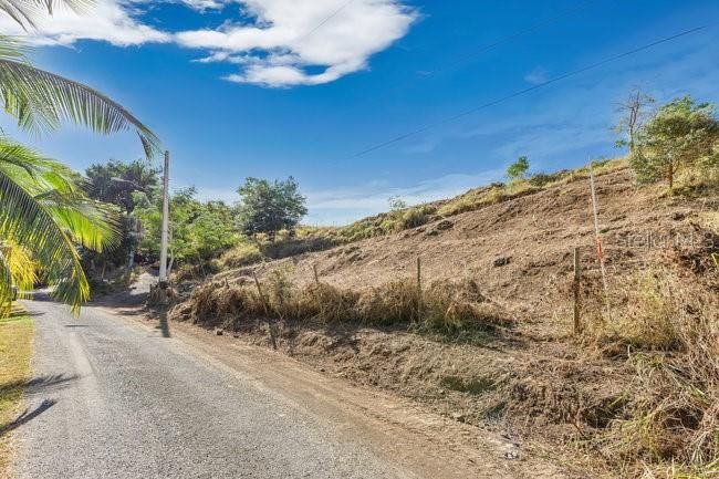 待售: $329,000 (0.30 acres)