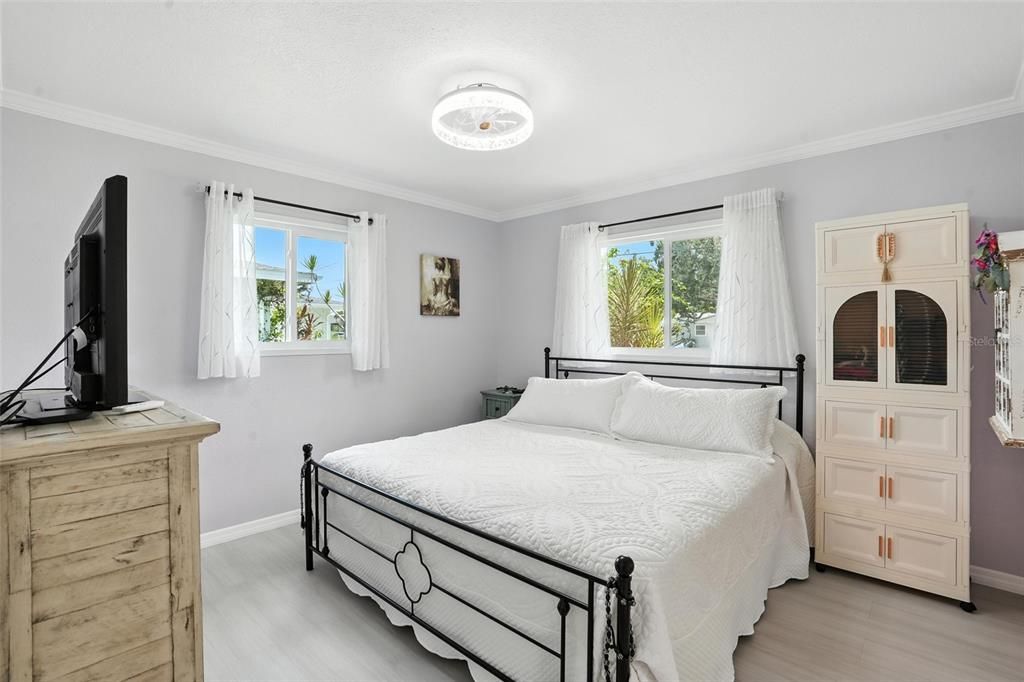 For Sale: $425,000 (3 beds, 2 baths, 1380 Square Feet)