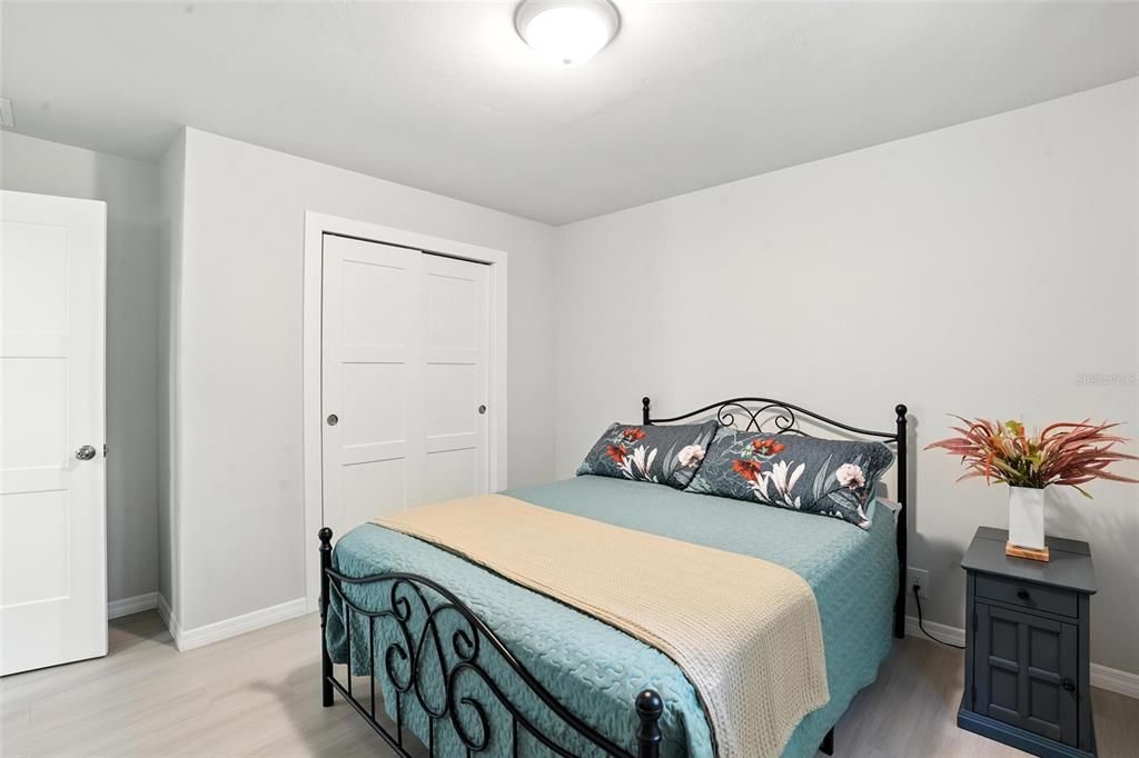 For Sale: $425,000 (3 beds, 2 baths, 1380 Square Feet)