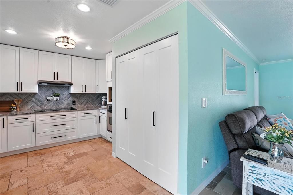 For Sale: $425,000 (3 beds, 2 baths, 1380 Square Feet)