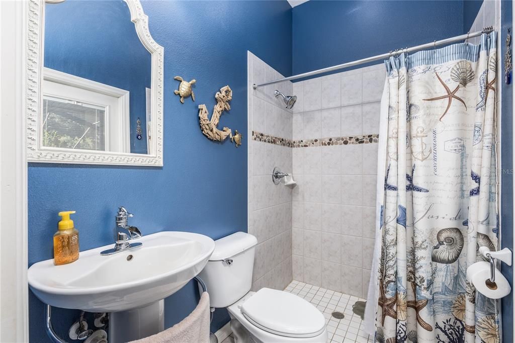 For Sale: $1,200,000 (4 beds, 3 baths, 4002 Square Feet)