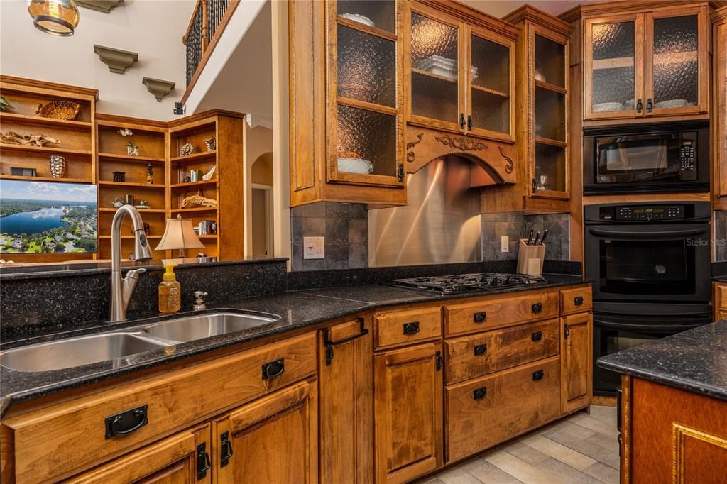 For Sale: $1,200,000 (4 beds, 3 baths, 4002 Square Feet)