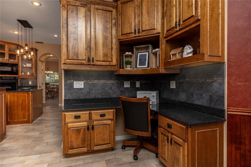 For Sale: $1,200,000 (4 beds, 3 baths, 4002 Square Feet)