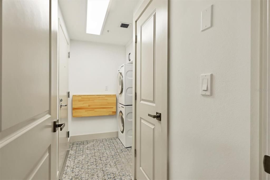 For Sale: $1,950,000 (3 beds, 2 baths, 2143 Square Feet)