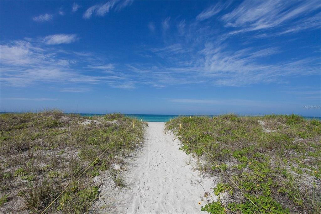 For Sale: $1,950,000 (3 beds, 2 baths, 2143 Square Feet)