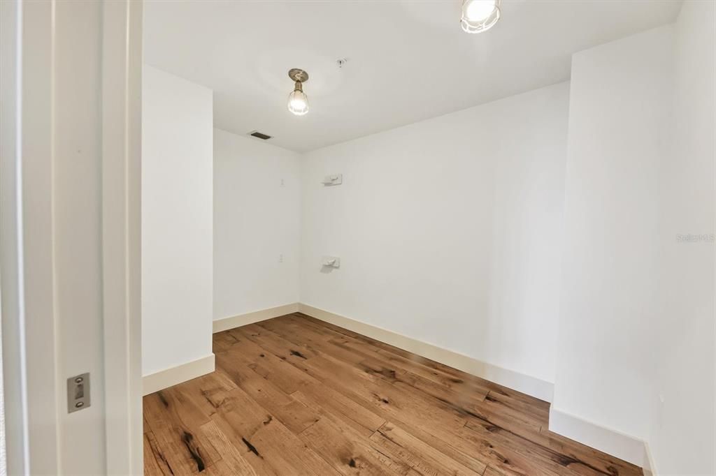 For Sale: $1,950,000 (3 beds, 2 baths, 2143 Square Feet)