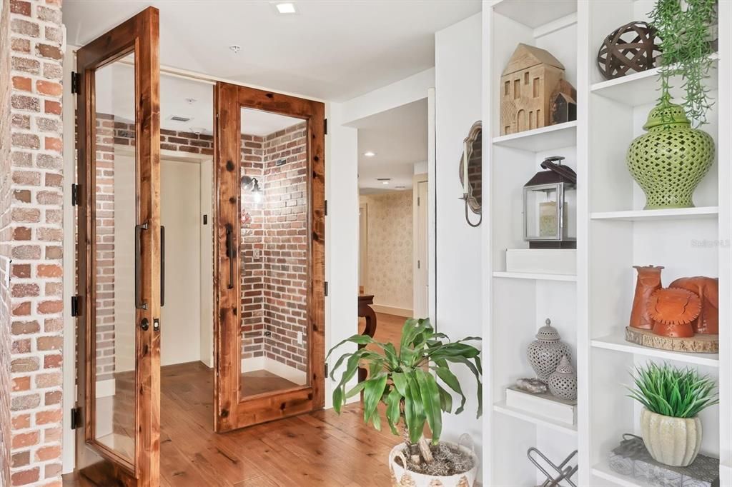 For Sale: $1,950,000 (3 beds, 2 baths, 2143 Square Feet)