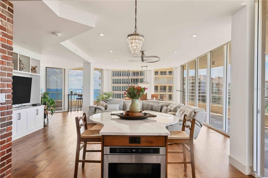 For Sale: $1,950,000 (3 beds, 2 baths, 2143 Square Feet)