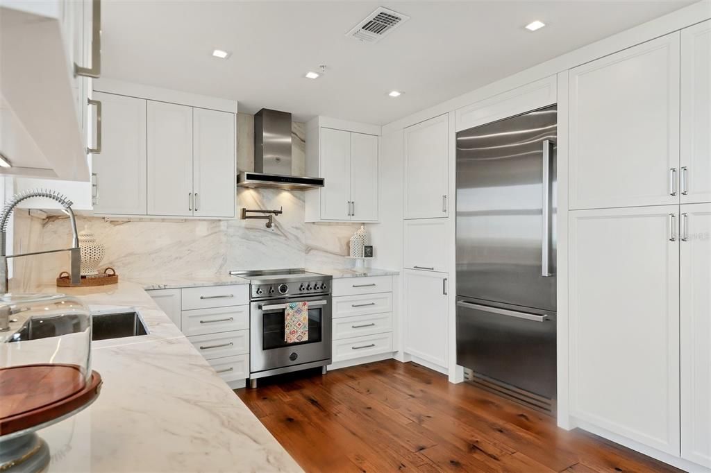 For Sale: $1,950,000 (3 beds, 2 baths, 2143 Square Feet)