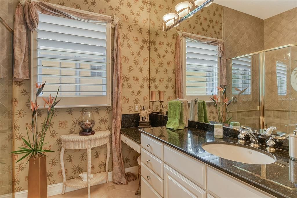 En Venta: $2,350,000 (5 camas, 3 baños, 4360 Pies cuadrados)