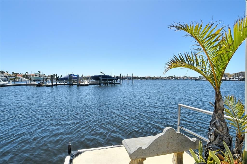 En Venta: $2,350,000 (5 camas, 3 baños, 4360 Pies cuadrados)