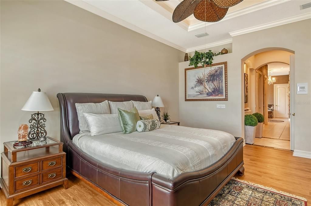 En Venta: $2,350,000 (5 camas, 3 baños, 4360 Pies cuadrados)