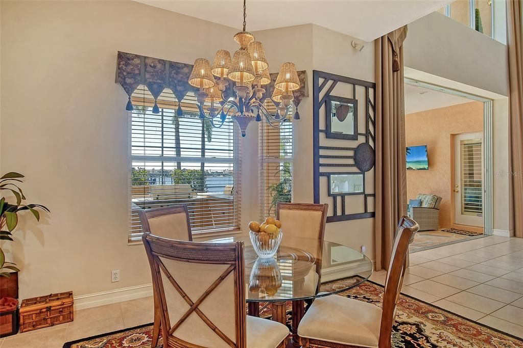 En Venta: $2,350,000 (5 camas, 3 baños, 4360 Pies cuadrados)