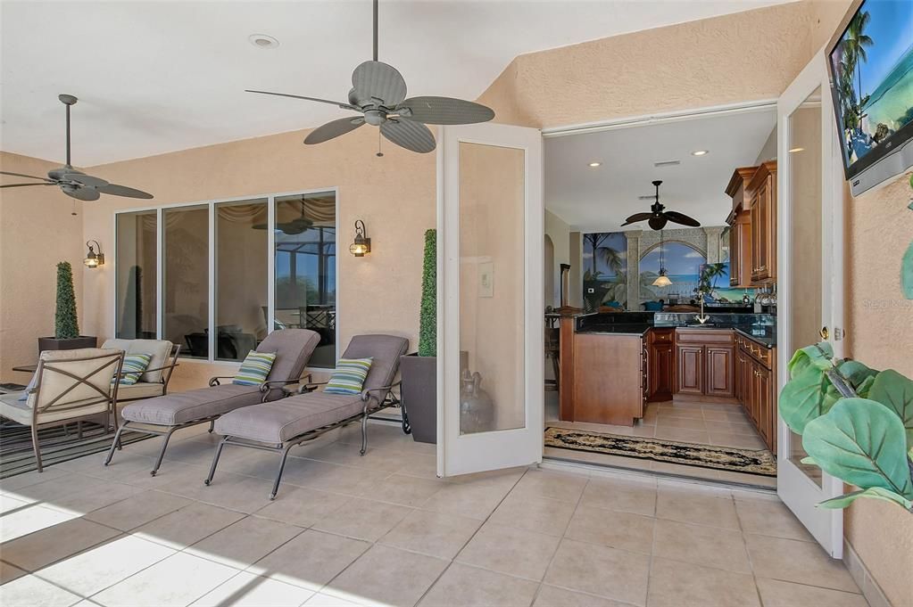 En Venta: $2,350,000 (5 camas, 3 baños, 4360 Pies cuadrados)