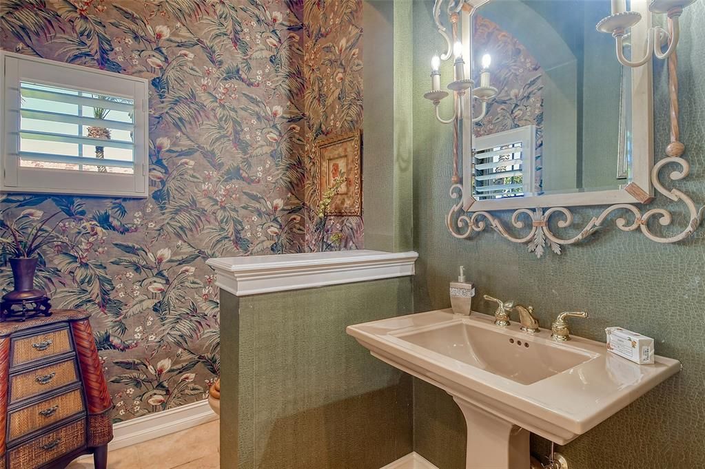 En Venta: $2,350,000 (5 camas, 3 baños, 4360 Pies cuadrados)