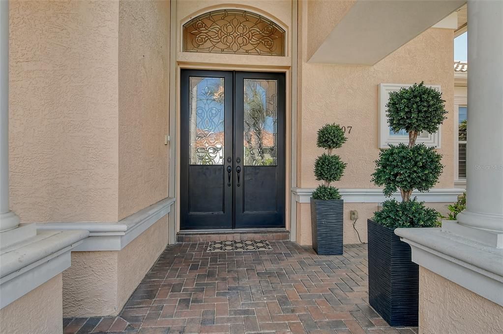 En Venta: $2,350,000 (5 camas, 3 baños, 4360 Pies cuadrados)