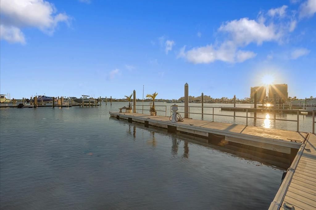 En Venta: $2,350,000 (5 camas, 3 baños, 4360 Pies cuadrados)