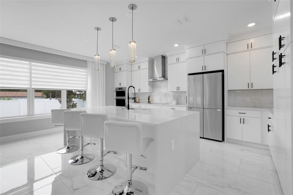 En Venta: $1,125,000 (4 camas, 4 baños, 3363 Pies cuadrados)