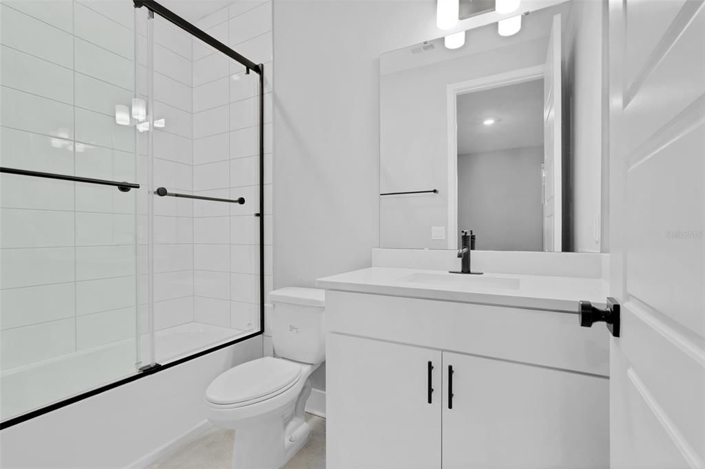 En Venta: $1,125,000 (4 camas, 4 baños, 3363 Pies cuadrados)