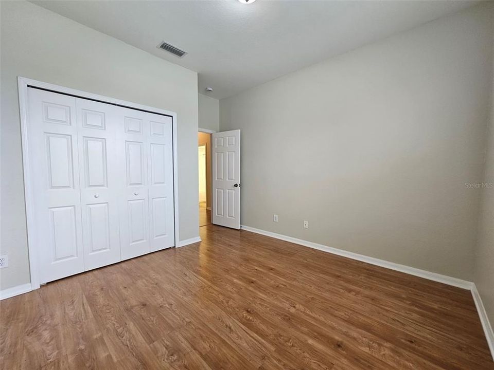 На продажу: $299,990 (3 спален, 2 ванн, 1521 Квадратных фут)