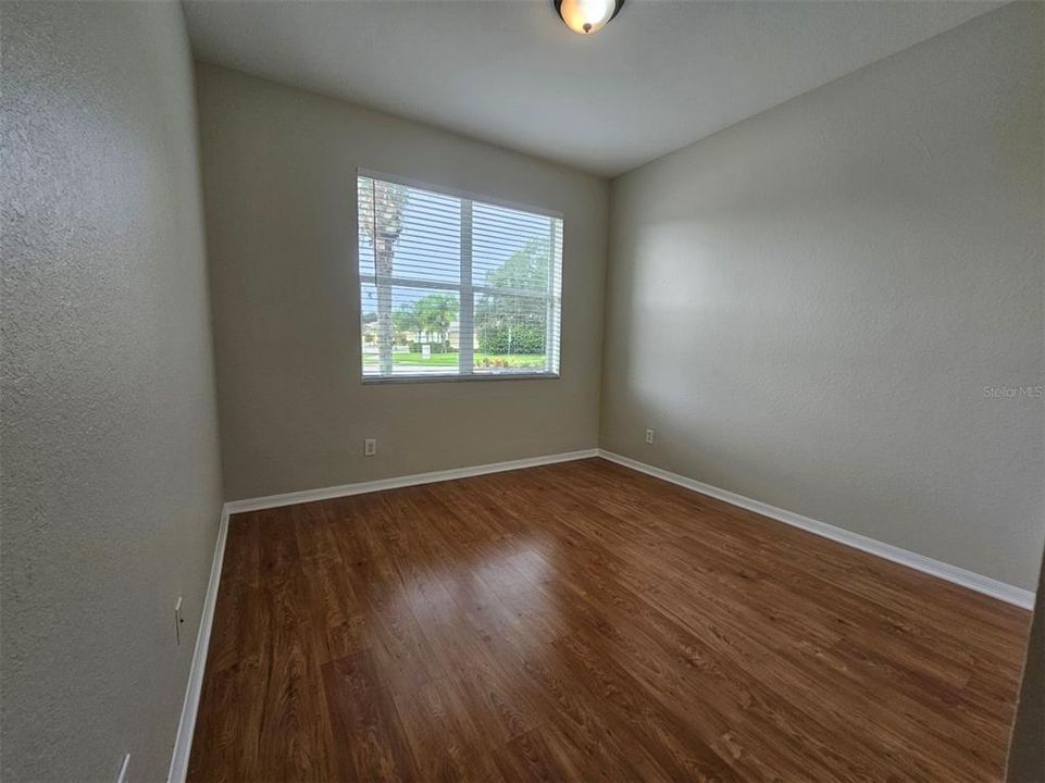 На продажу: $299,990 (3 спален, 2 ванн, 1521 Квадратных фут)