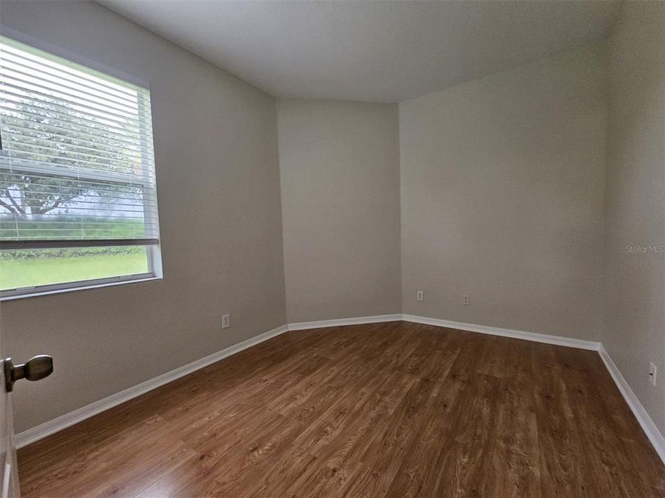 На продажу: $299,990 (3 спален, 2 ванн, 1521 Квадратных фут)