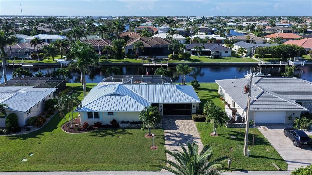 For Sale: $595,000 (3 beds, 2 baths, 1593 Square Feet)