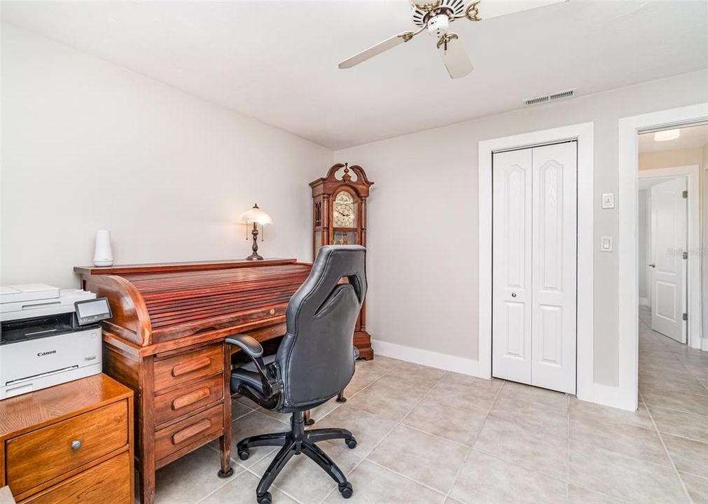 For Sale: $595,000 (3 beds, 2 baths, 1593 Square Feet)