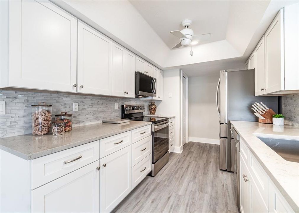 For Sale: $595,000 (3 beds, 2 baths, 1593 Square Feet)