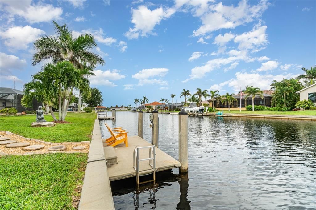 For Sale: $595,000 (3 beds, 2 baths, 1593 Square Feet)