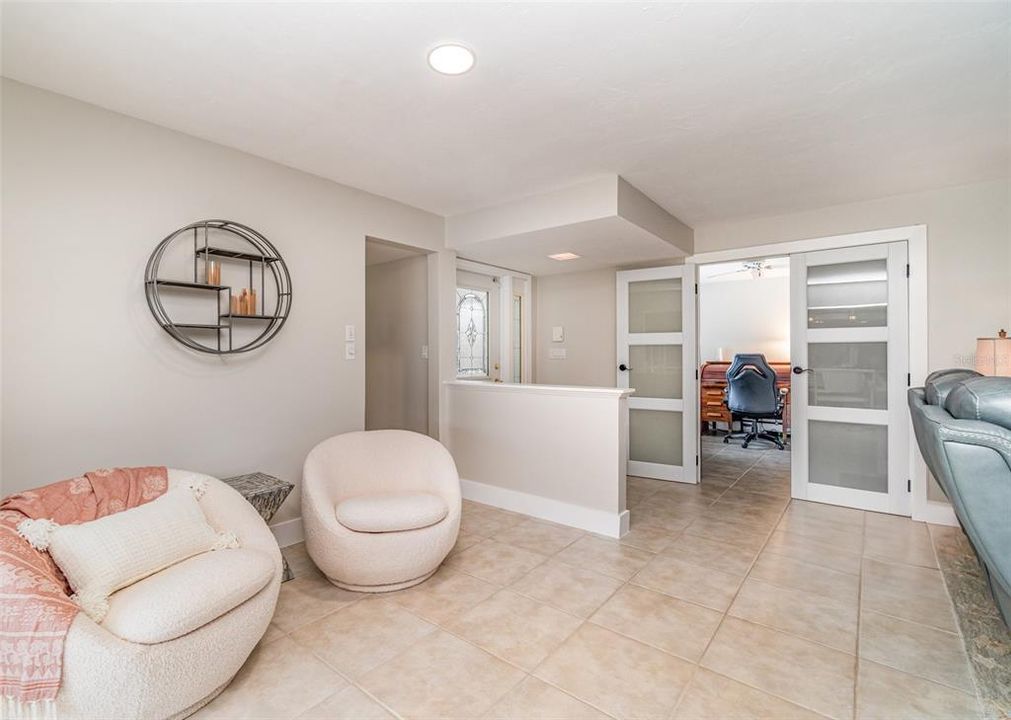 For Sale: $595,000 (3 beds, 2 baths, 1593 Square Feet)