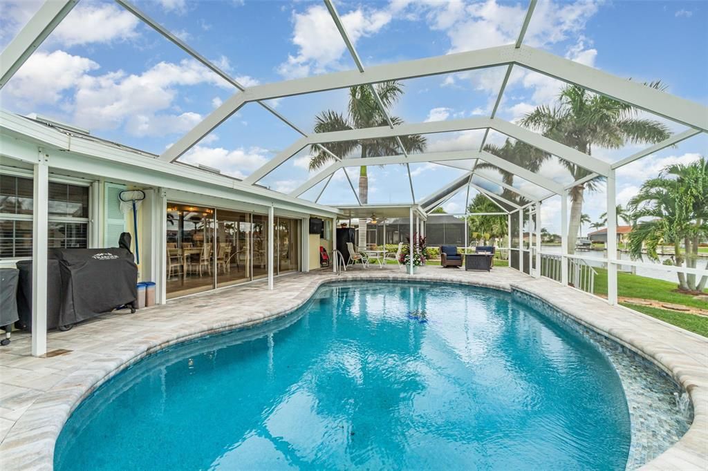 For Sale: $595,000 (3 beds, 2 baths, 1593 Square Feet)