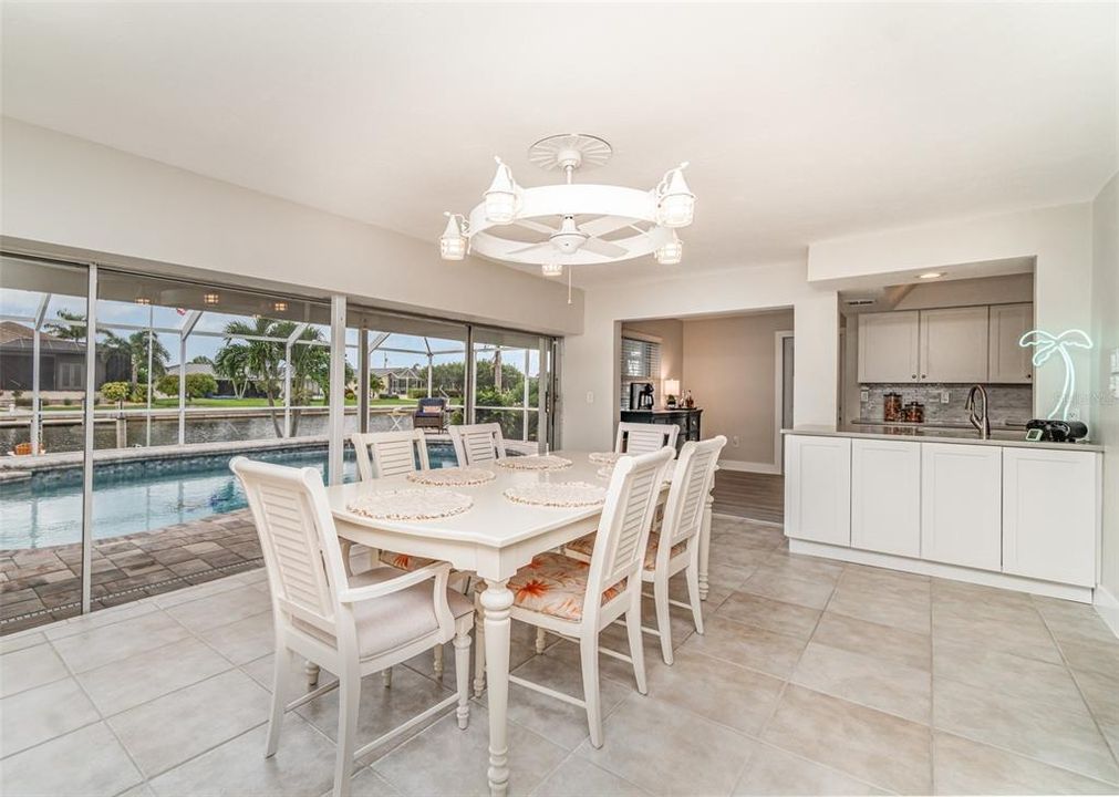 For Sale: $595,000 (3 beds, 2 baths, 1593 Square Feet)