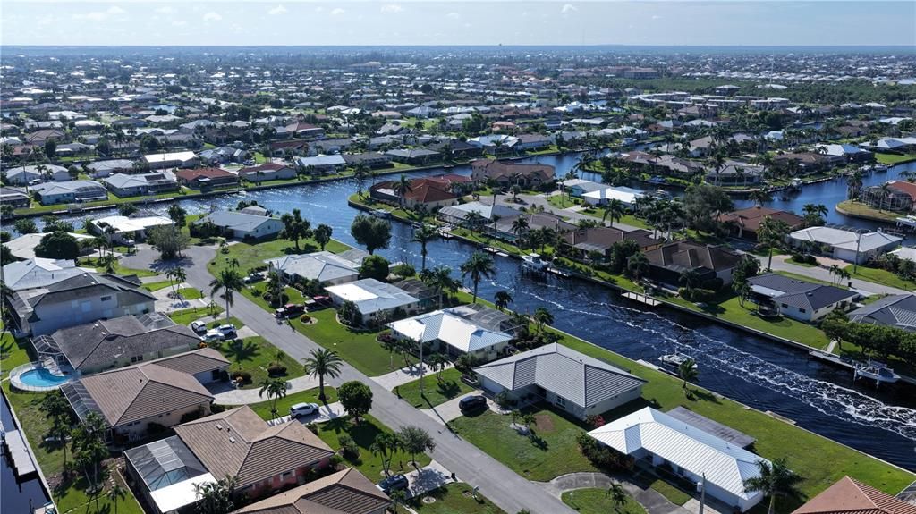 For Sale: $595,000 (3 beds, 2 baths, 1593 Square Feet)