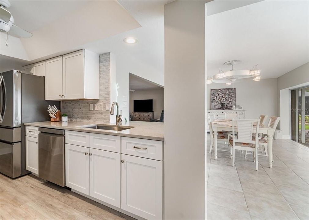 For Sale: $595,000 (3 beds, 2 baths, 1593 Square Feet)