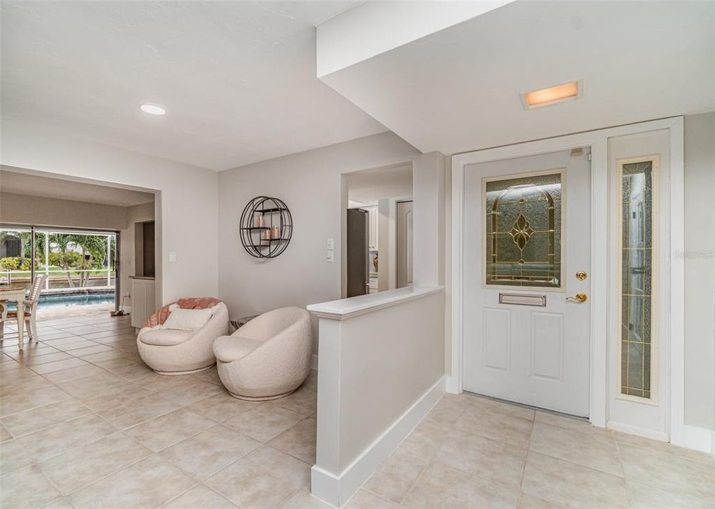 For Sale: $595,000 (3 beds, 2 baths, 1593 Square Feet)