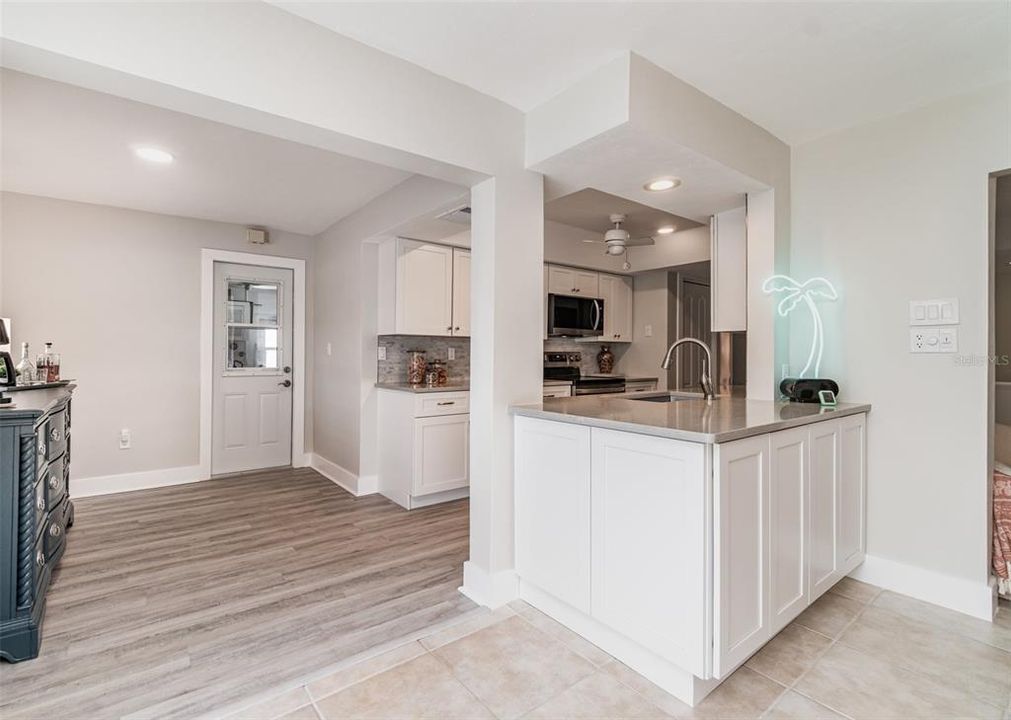 For Sale: $595,000 (3 beds, 2 baths, 1593 Square Feet)