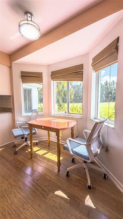 Active With Contract: $209,000 (2 beds, 2 baths, 1142 Square Feet)