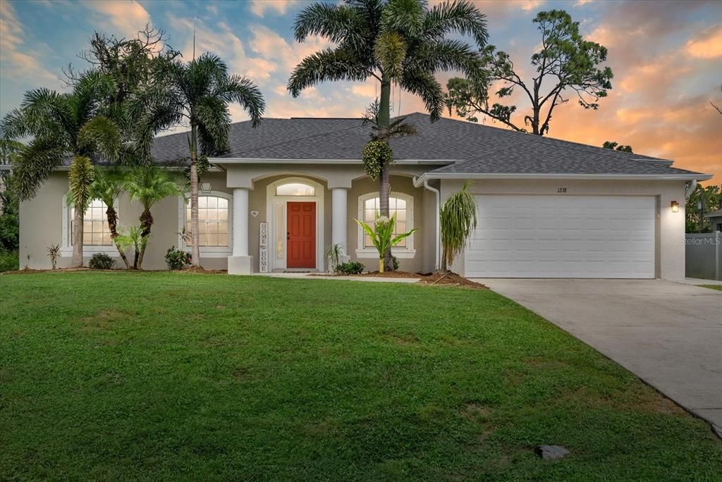 Recently Sold: $329,000 (3 beds, 2 baths, 2112 Square Feet)