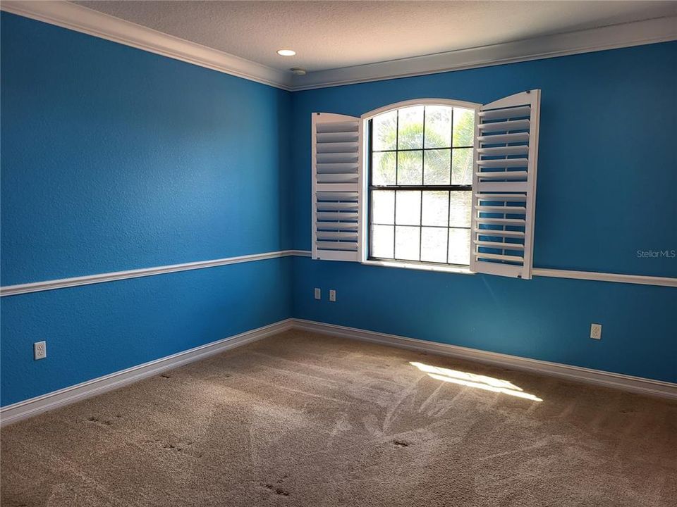 Active With Contract: $899,900 (6 beds, 5 baths, 3994 Square Feet)