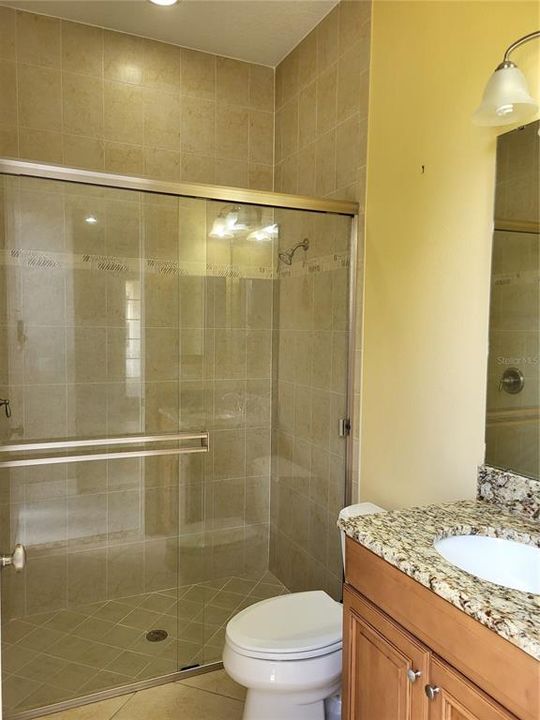 Active With Contract: $899,900 (6 beds, 5 baths, 3994 Square Feet)