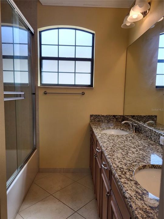 Active With Contract: $899,900 (6 beds, 5 baths, 3994 Square Feet)