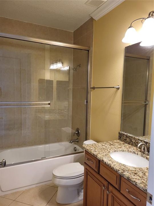 Active With Contract: $899,900 (6 beds, 5 baths, 3994 Square Feet)