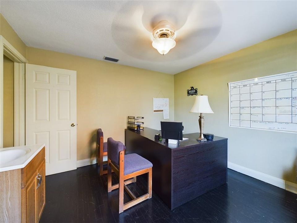 En Venta: $299,900 (0 camas, 0 baños, 1336 Pies cuadrados)