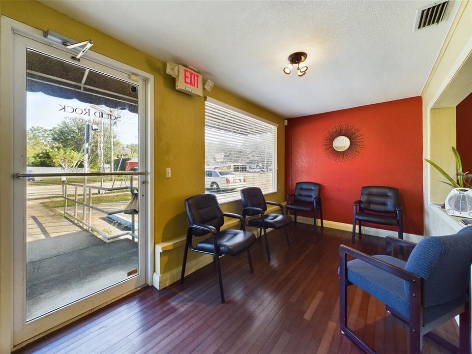 En Venta: $299,900 (0 camas, 0 baños, 1336 Pies cuadrados)