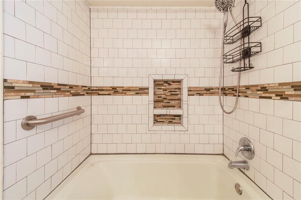 Active With Contract: $259,000 (3 beds, 2 baths, 1854 Square Feet)