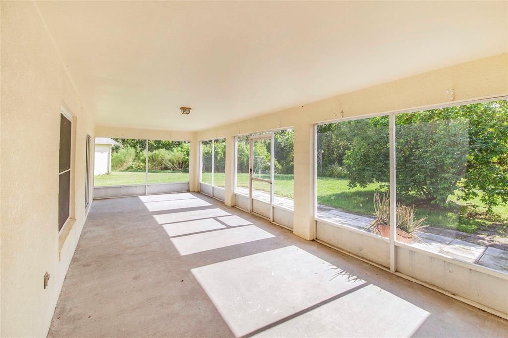 Active With Contract: $259,000 (3 beds, 2 baths, 1854 Square Feet)