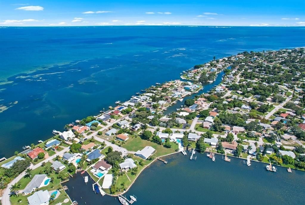 For Rent: $4,900 (2 beds, 2 baths, 1782 Square Feet)