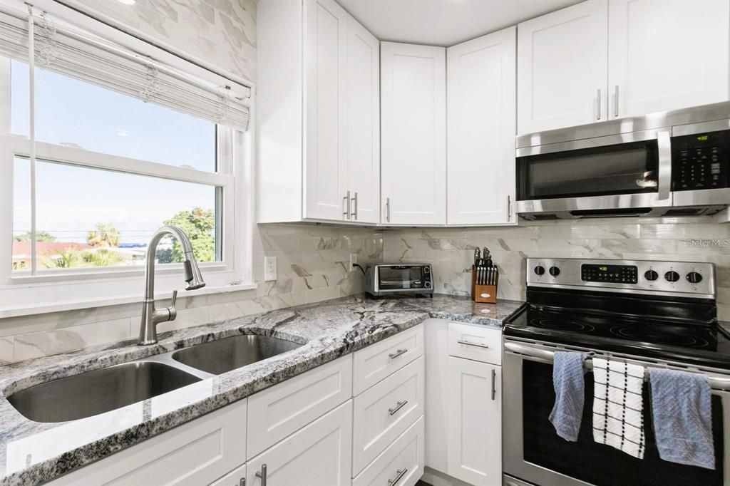 For Rent: $4,900 (2 beds, 2 baths, 1782 Square Feet)